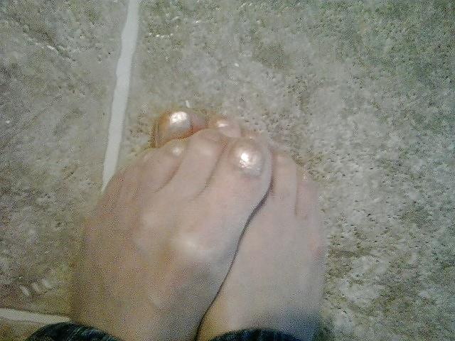 12P Nylon foot tease