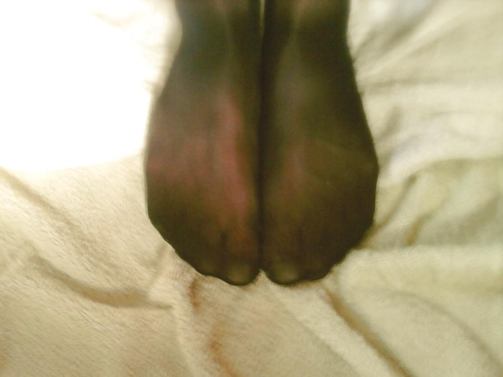 12P Nylon foot tease