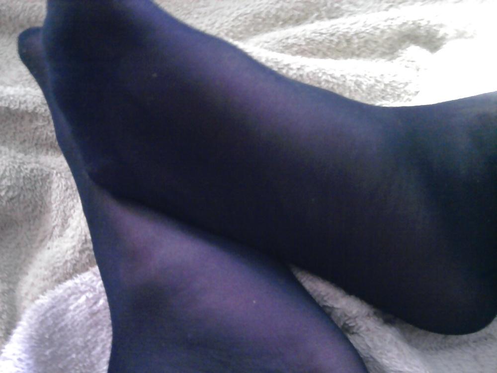 12P Nylon foot tease