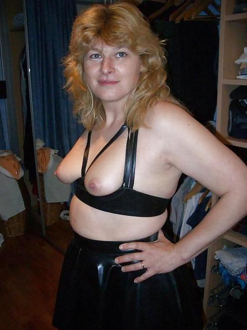 19P Private more fhotos from latexman1