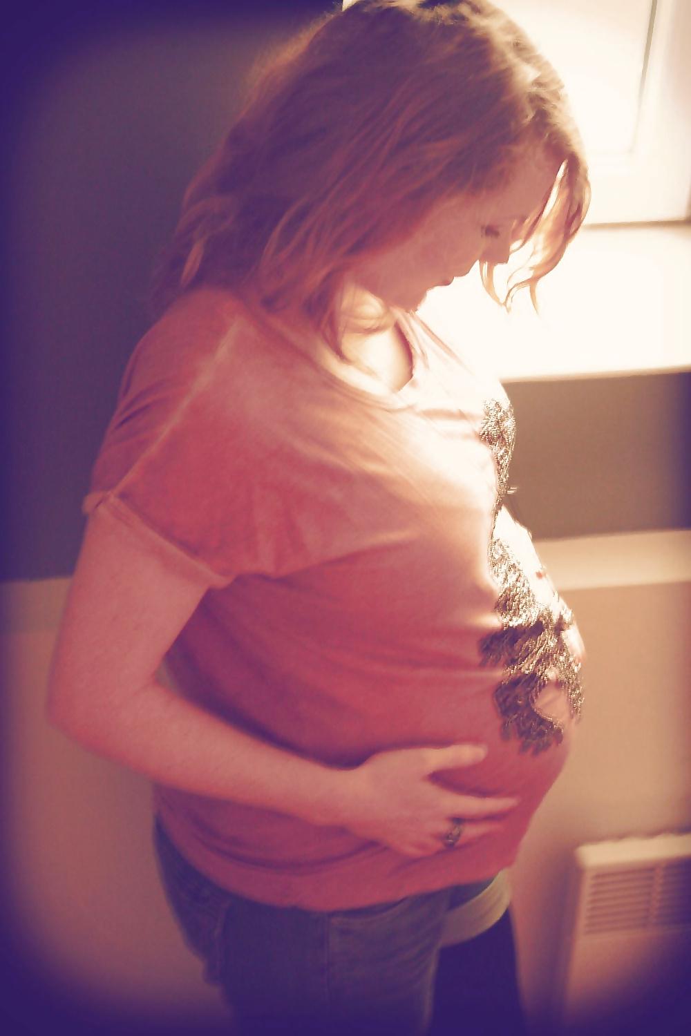 25P Enceinte - Pregnant 33