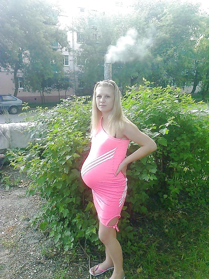 25P Enceinte - Pregnant 33