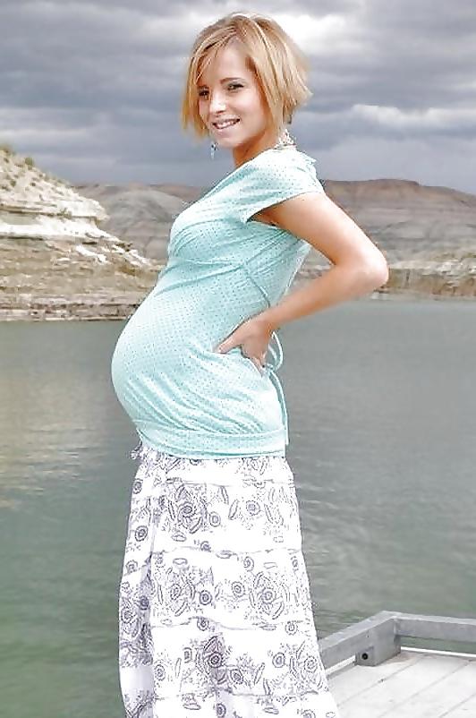 25P Enceinte - Pregnant 33