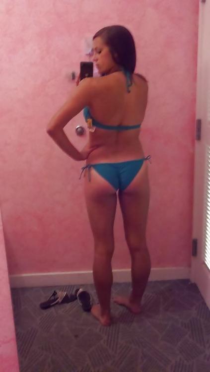 25P Dressing Room Hot Girls 2