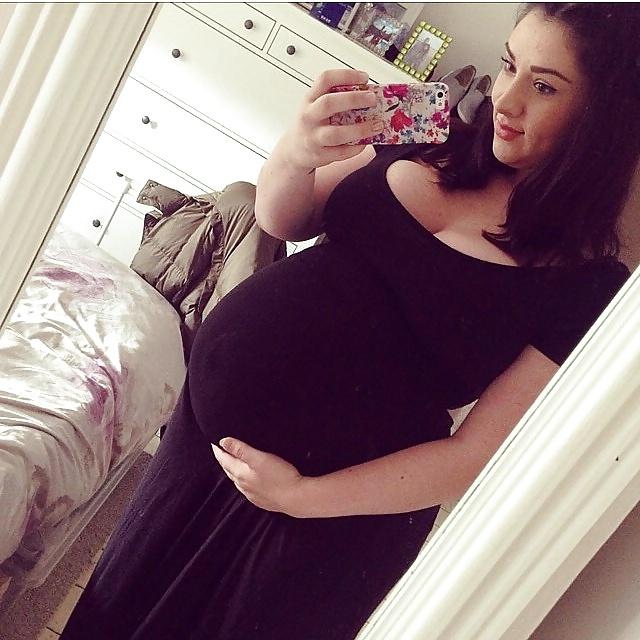 25P Pregnant 10