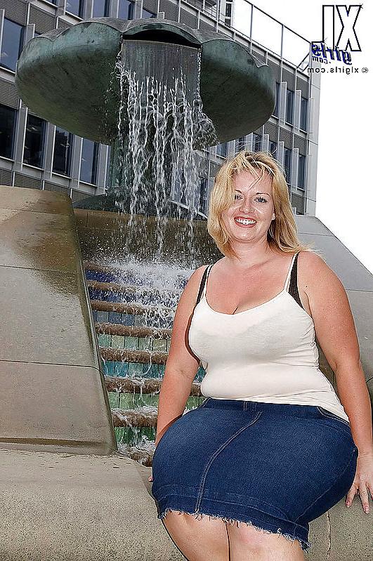25P Thick girls 