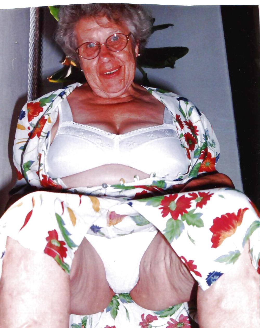 25P Grannies in their bra and knickers 3