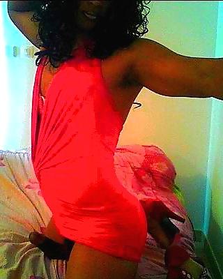 12P Sexy Pose Tgirl Ass