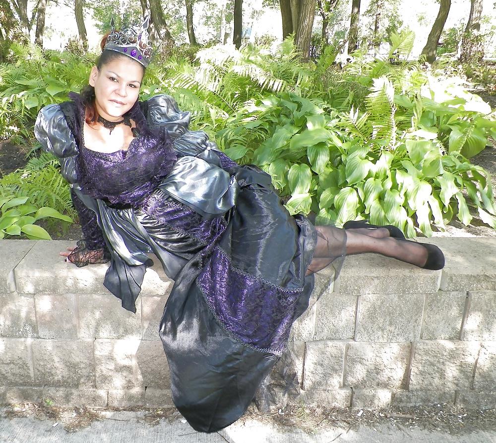 25P Not a Princess, A Queen!