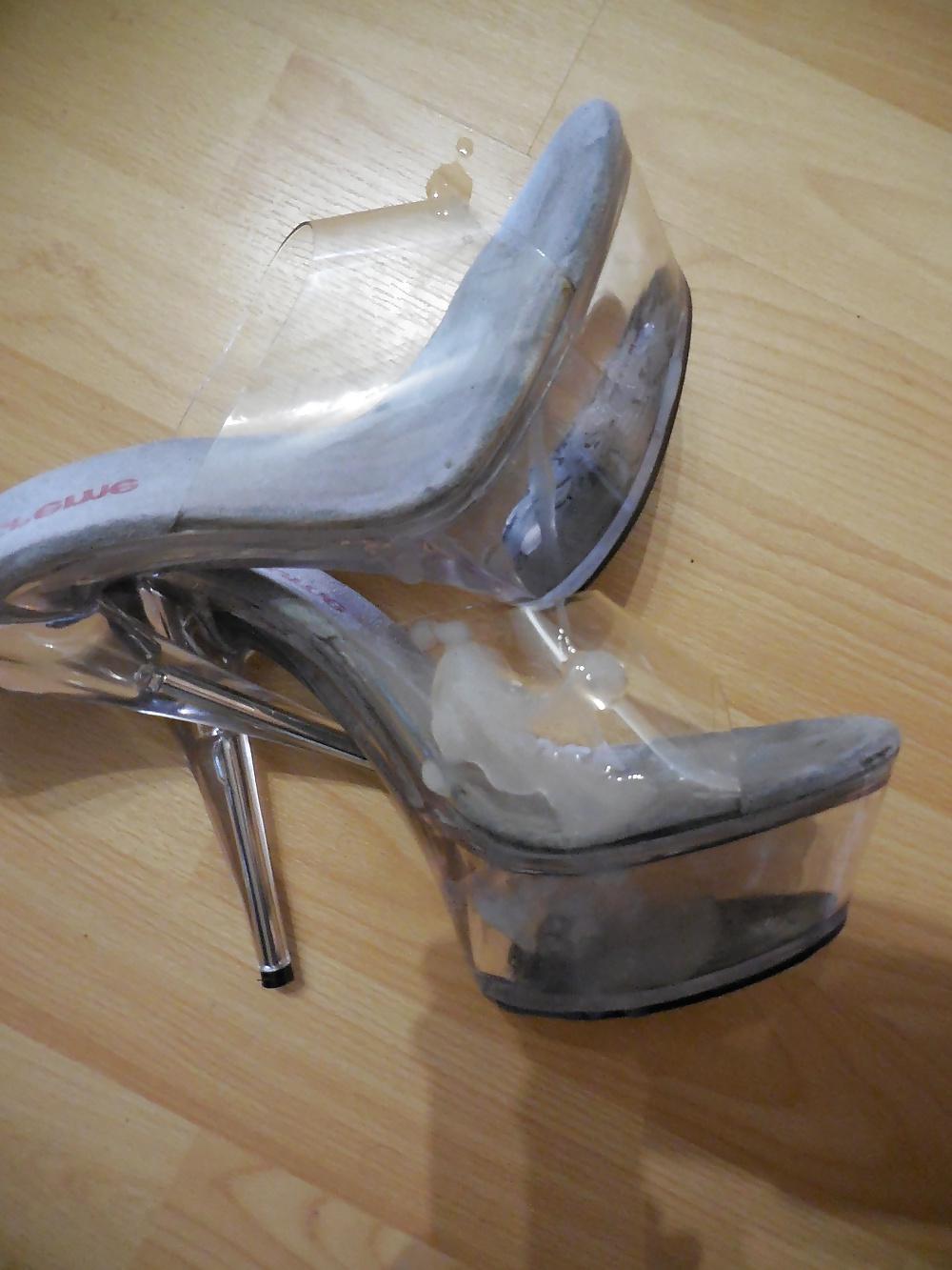 11P Cum on clear High Heels