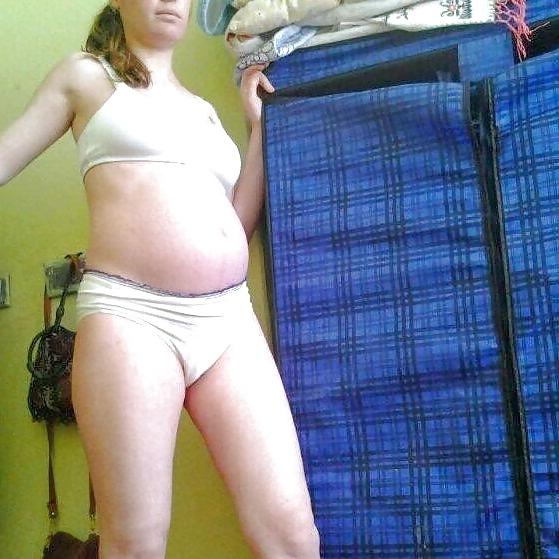 25P Hamile turk kizi - turkish pregnant girl