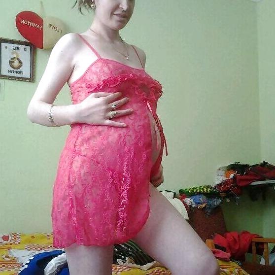 25P Hamile turk kizi - turkish pregnant girl