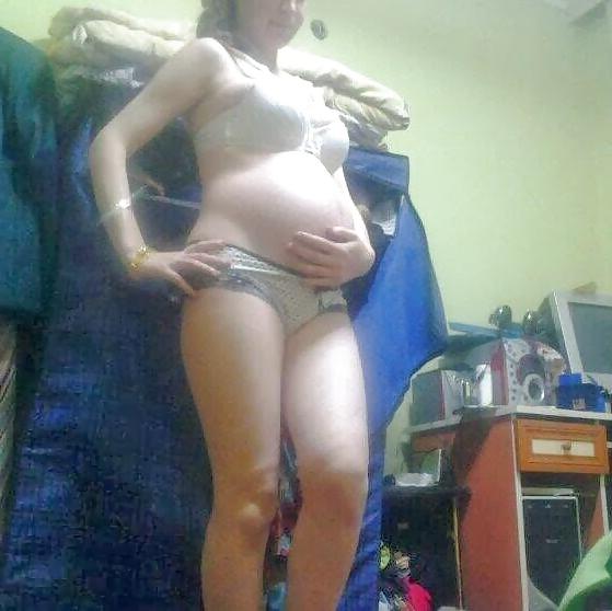 25P Hamile turk kizi - turkish pregnant girl