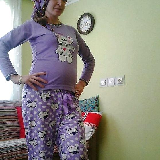 25P Hamile turk kizi - turkish pregnant girl