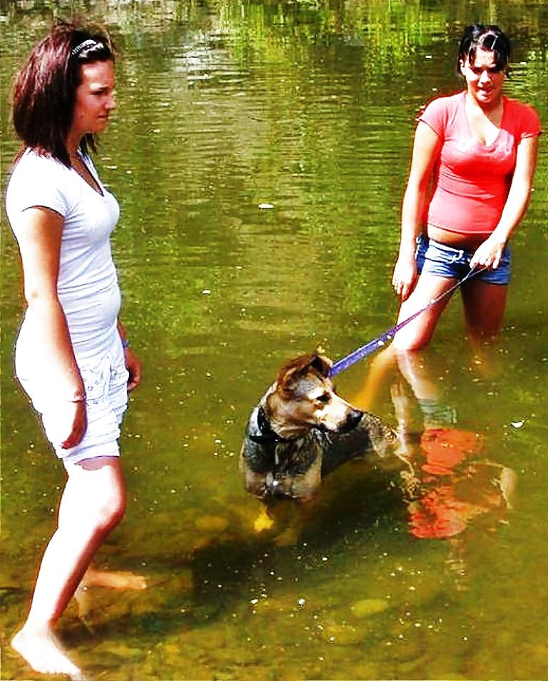 25P Private Pics - Summer at the lake - two young Teengirls