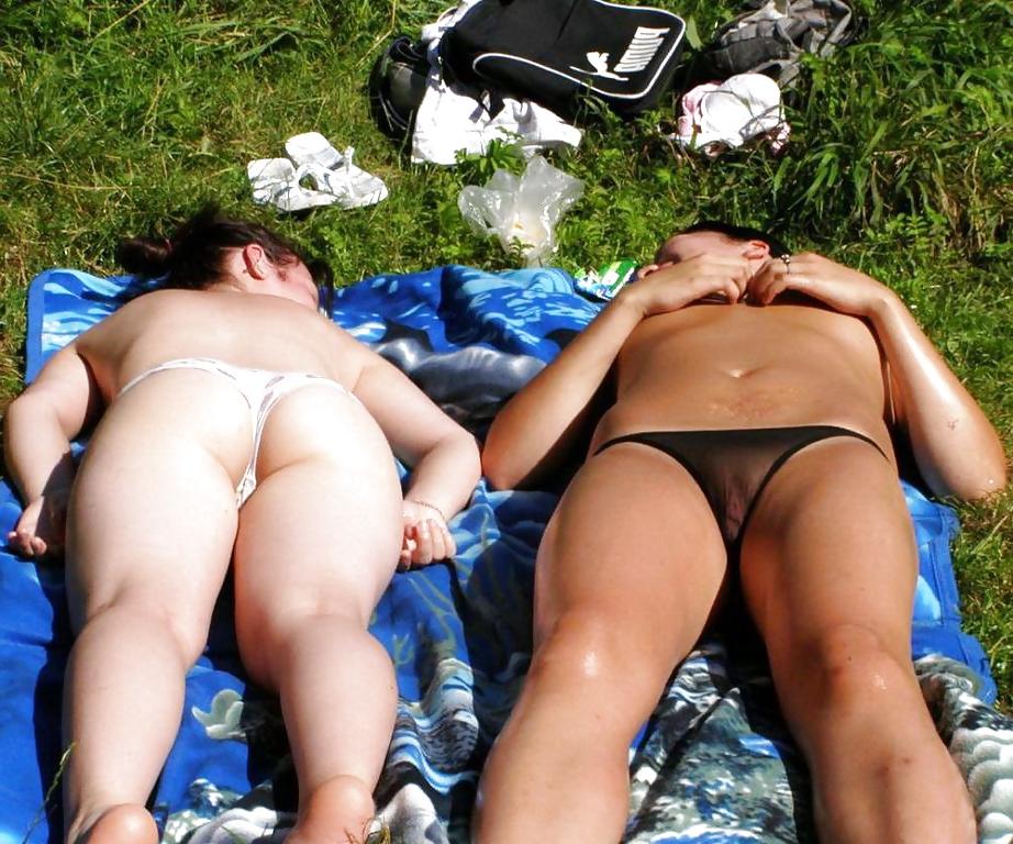 25P Private Pics - Summer at the lake - two young Teengirls