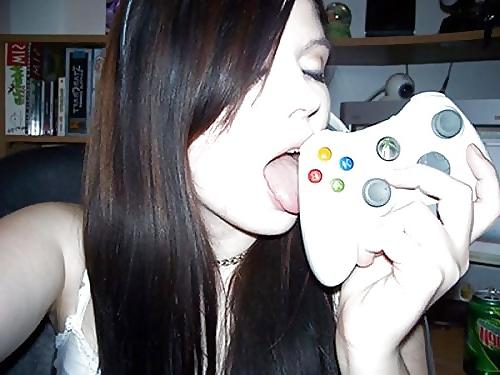 21P Les princesses aiment les jeux video commentez les !