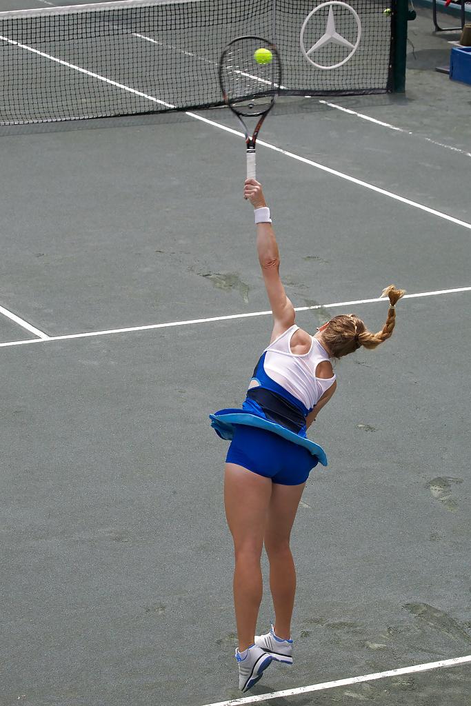 25P Hot Tennis Babes 2