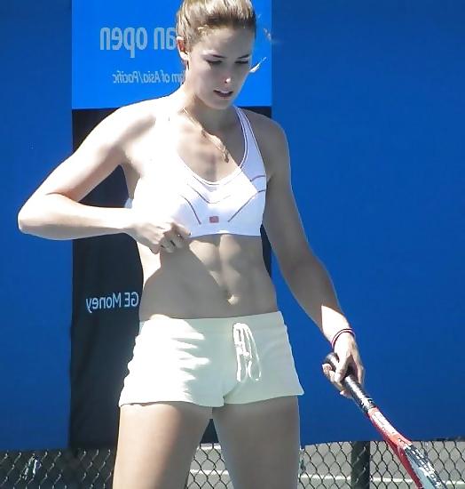 25P Hot Tennis Babes 2