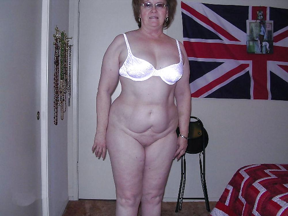 21P Grannies in their bra and knickers  5