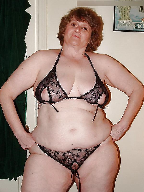 21P Grannies in their bra and knickers  5