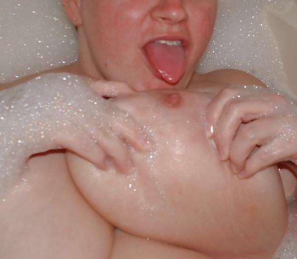 25P Me in the bath & shower