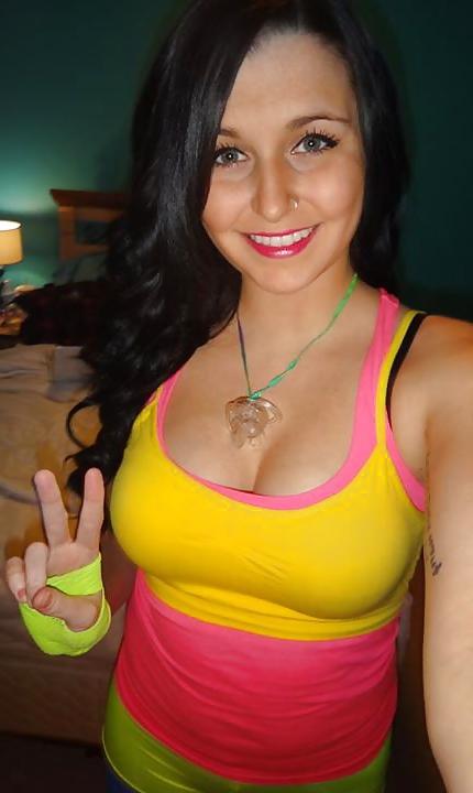 22P Please cum on my face 