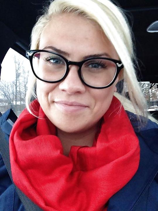 22P Please cum on my face 