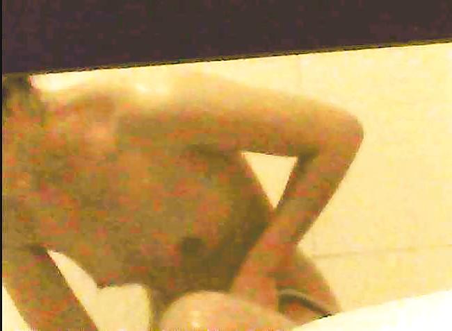 24P My 19 year-old-virgin Girlfriend is Showering