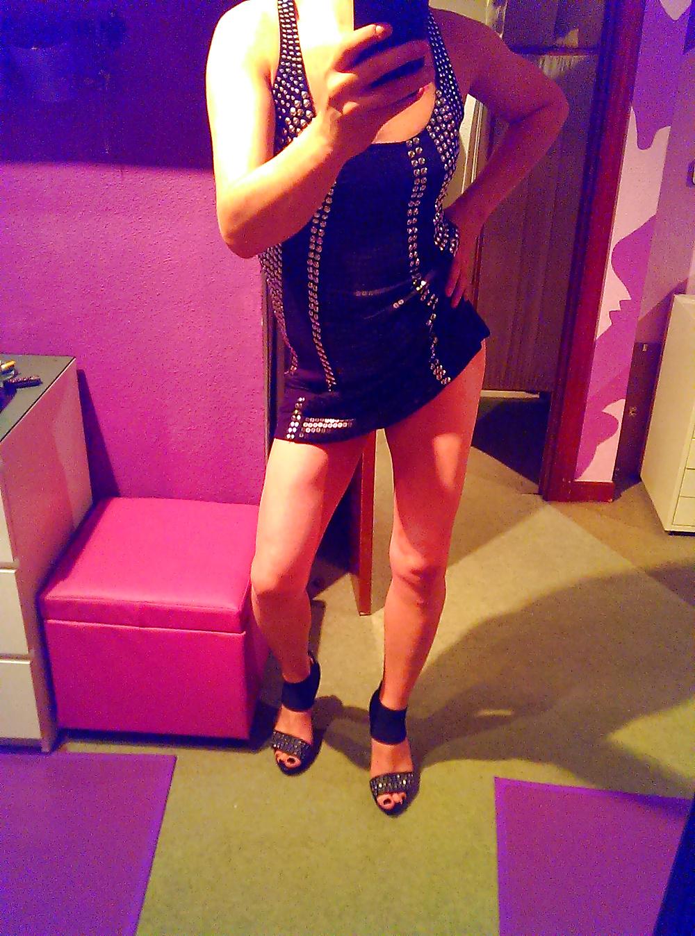 25P Sissy zoe Dressing Room