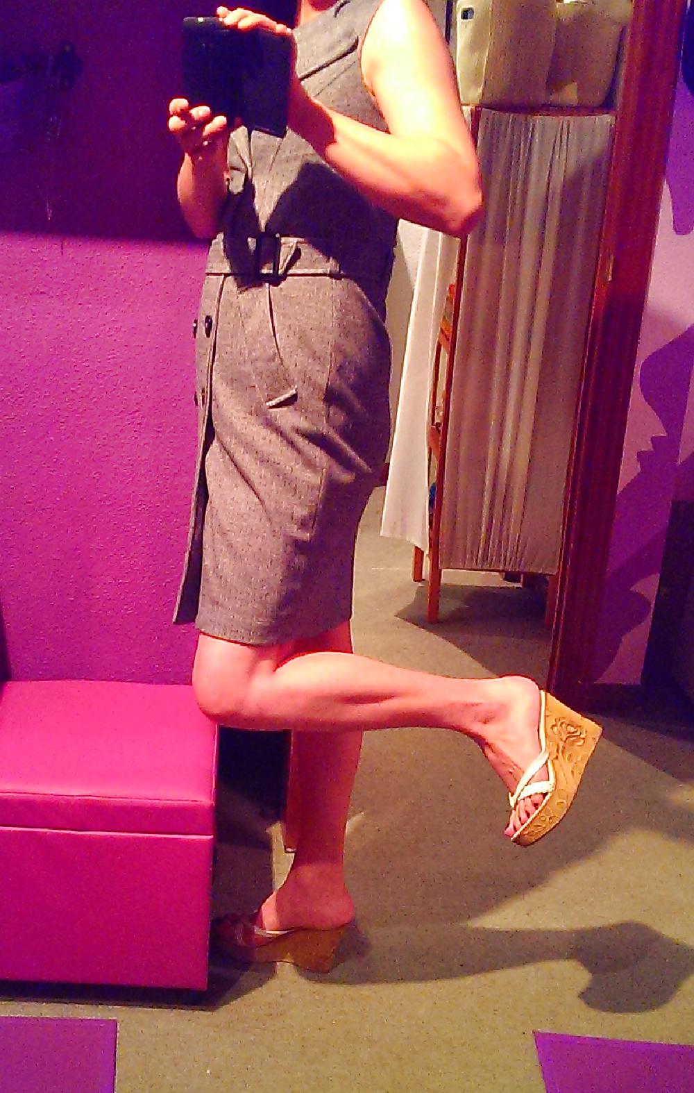 25P Sissy zoe Dressing Room
