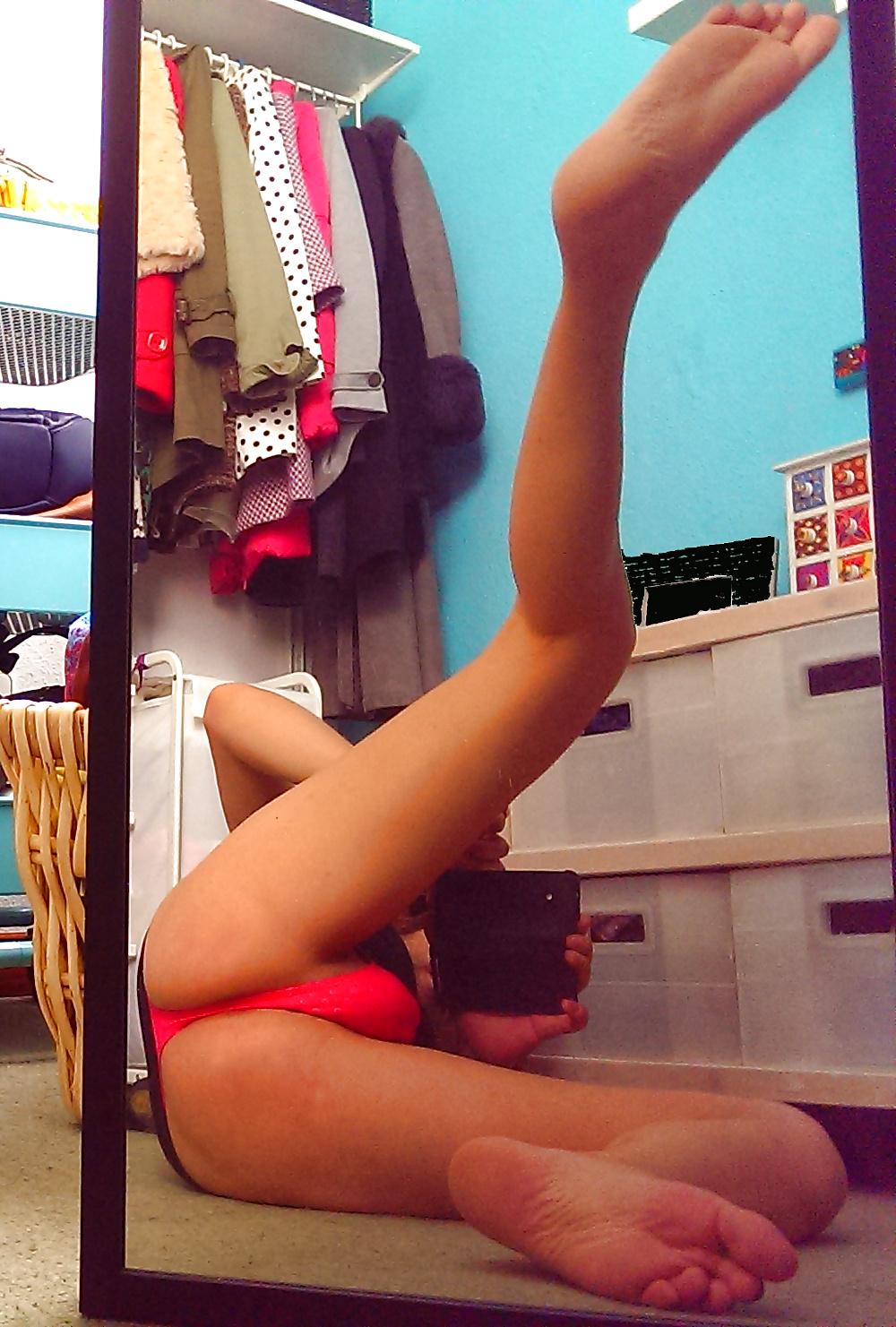 25P Sissy zoe Dressing Room