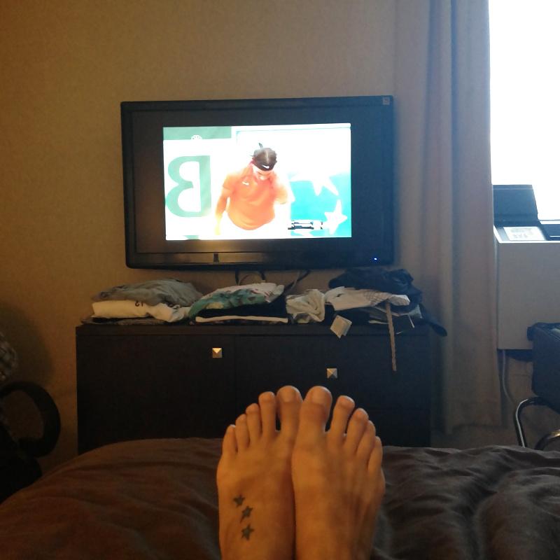 25P FEET PRETTY FEET TO CUM