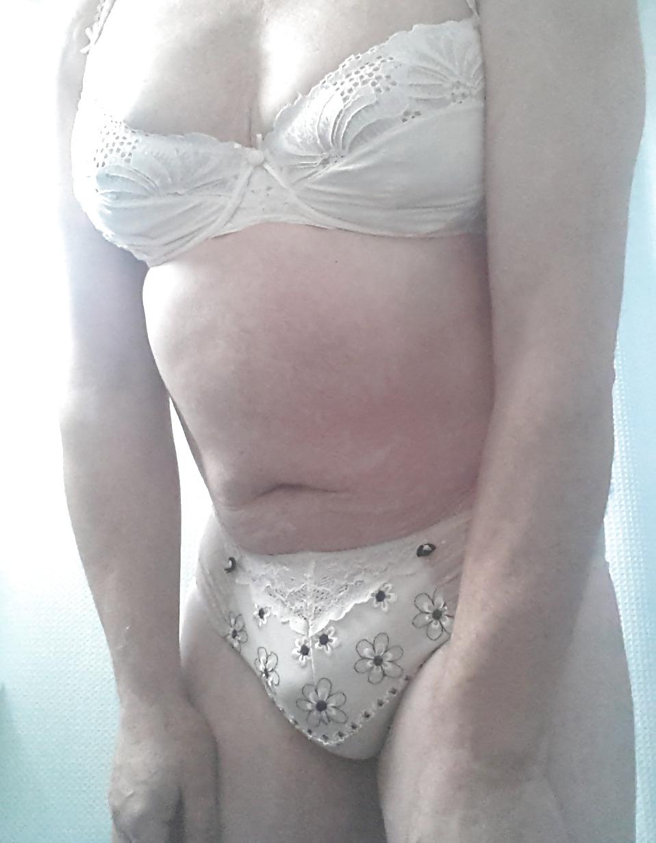 18P Wearing Wifes Bra & Panties