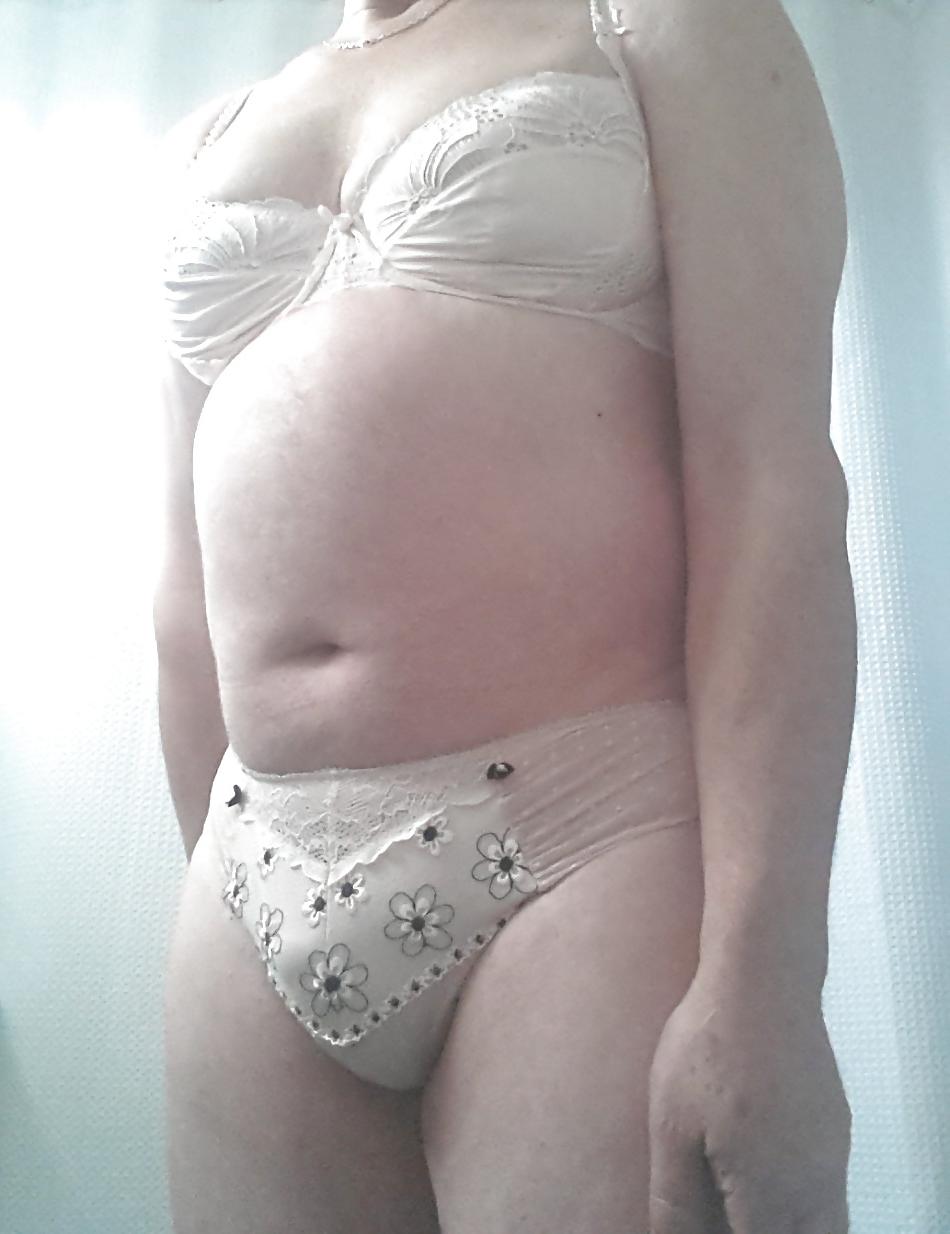 18P Wearing Wifes Bra & Panties