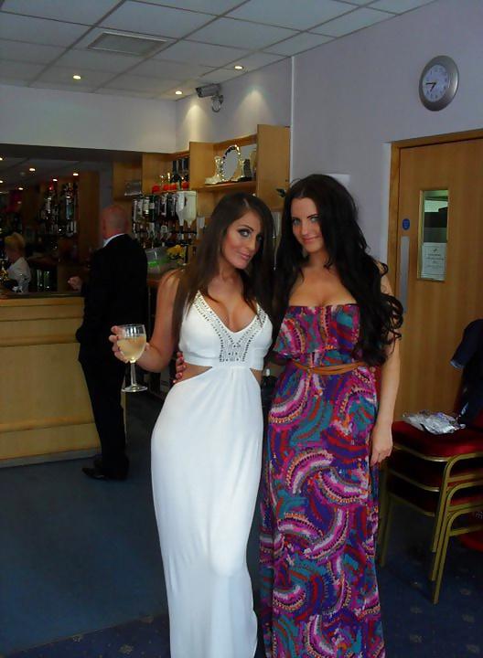 25P Big fake tits ugly faced chav slut lisa