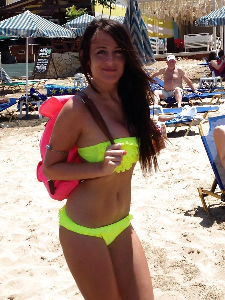 25P Big fake tits ugly faced chav slut lisa