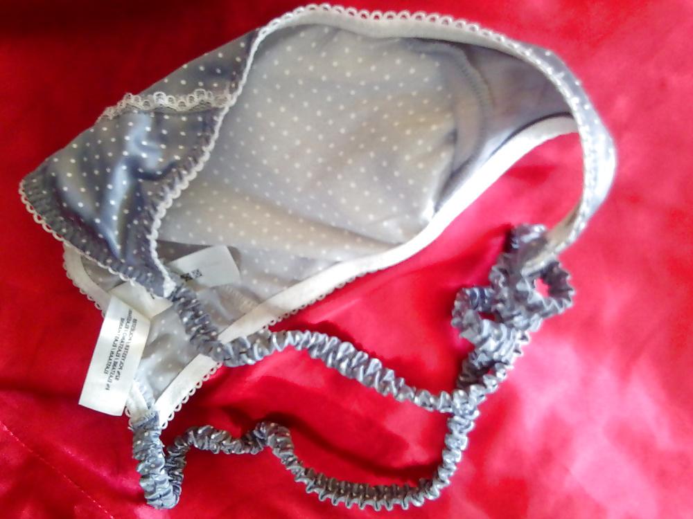 20P Girlfriend fresh panties