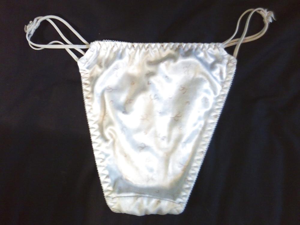 20P Girlfriend fresh panties