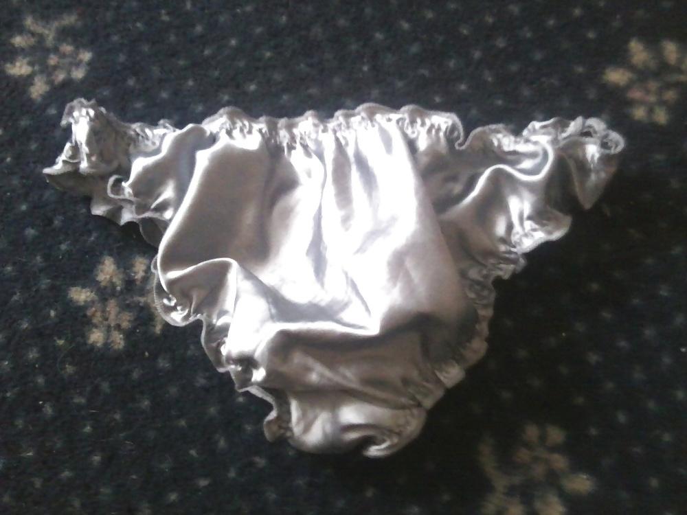 20P Girlfriend fresh panties