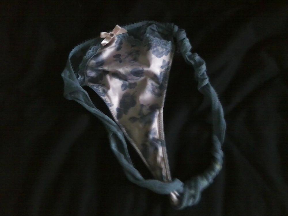20P Girlfriend fresh panties