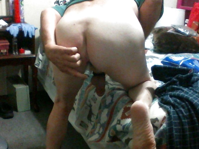 6P Aunt Suzy ! Showing My Pretty Ass And Big Clitty !