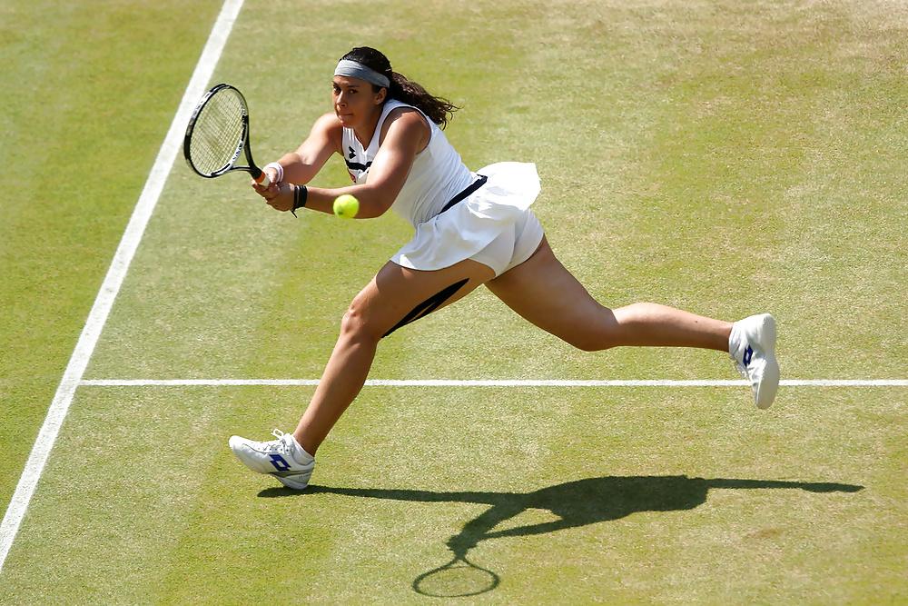 17P Hot Tennis Babes 1