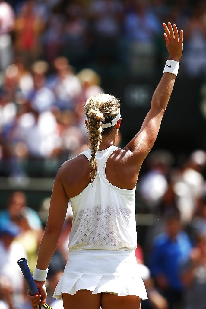 17P Hot Tennis Babes 1