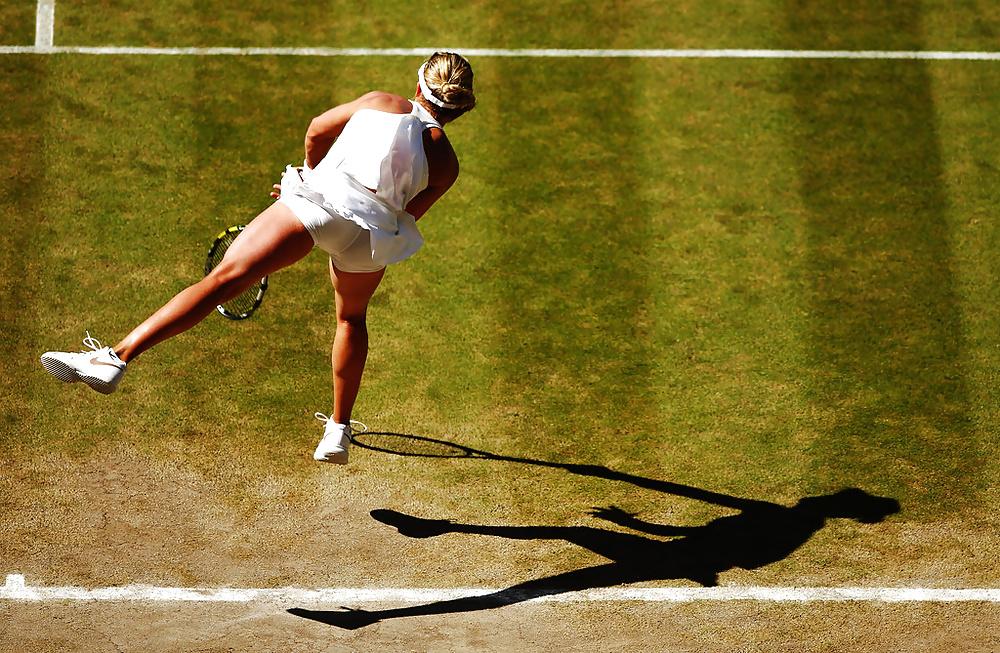 17P Hot Tennis Babes 1