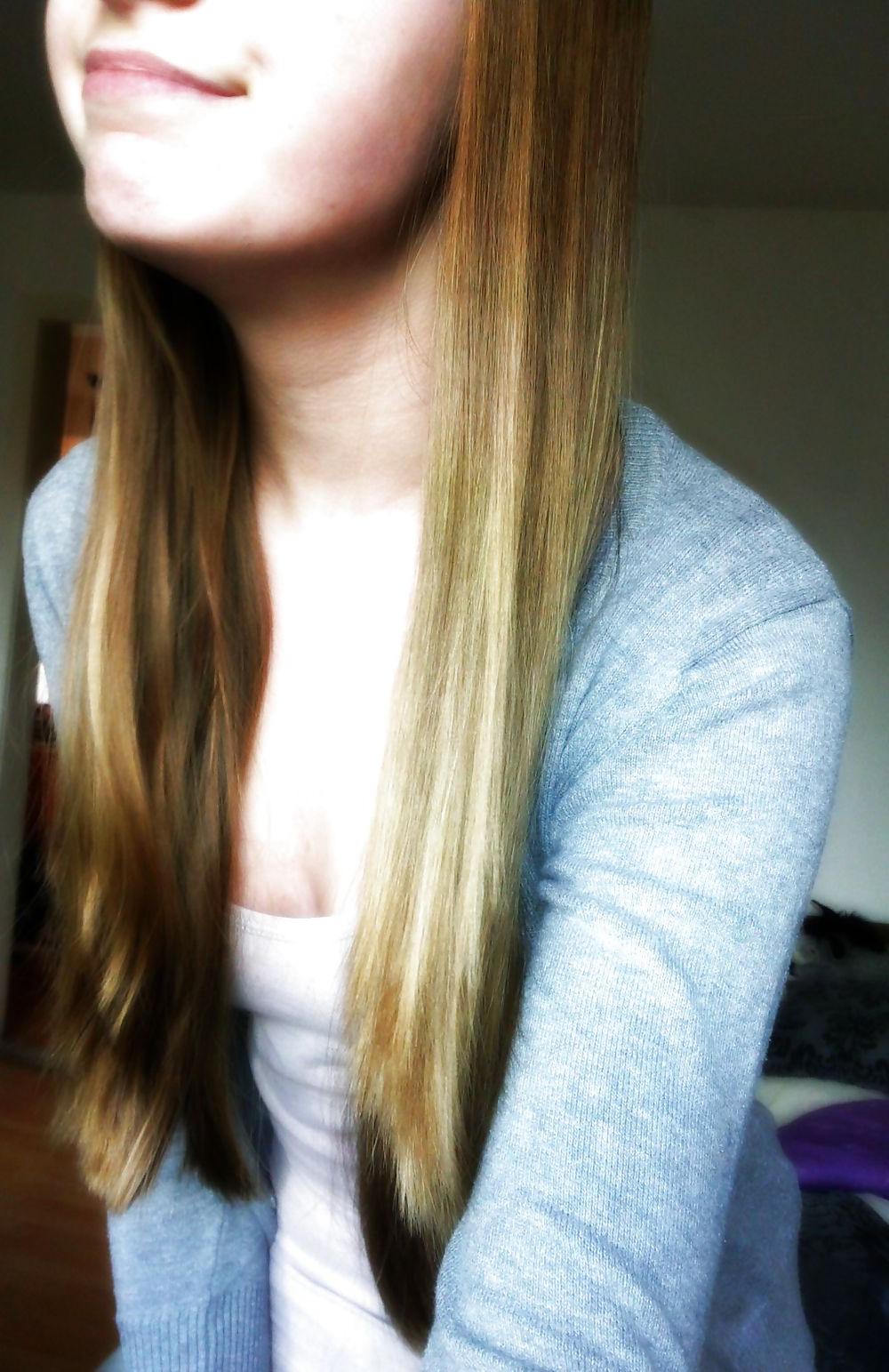 24P Ich  .. bitte besamen und posten.. cum on me 