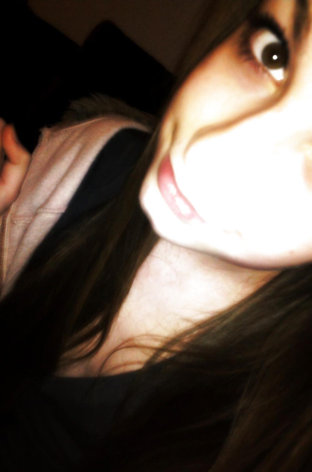 24P Ich  .. bitte besamen und posten.. cum on me 