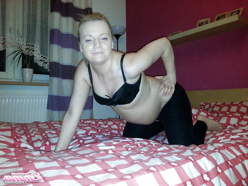 15P Pregnant Emma from PregnantEmma.com #02