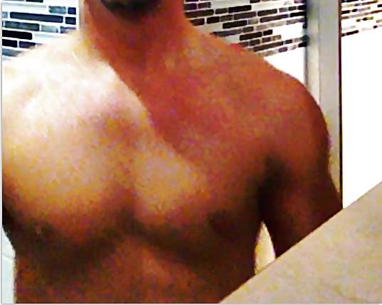 25P Gym Locker Room (Thonging, Semi Hard, Cockring)