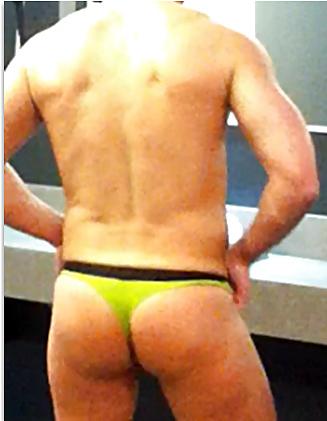 25P Gym Locker Room (Thonging, Semi Hard, Cockring)